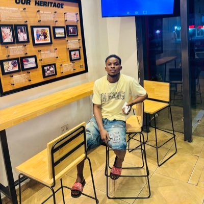 ||Singer|| Drill Raper ||Afrobeat Singer|| song writer
💡Music 4 lyf #NOOB FAMILY #PUTGODFIRST
💯HUSTLES NEVER SLEEP 💪🇬🇭
for booking blinksmichsel8@gmail.com