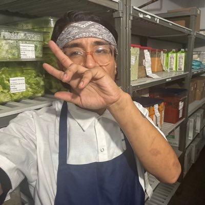 If you don't masturbate, unfollow me because if you don't even fuck with yourself, why should I? Living life one dinner service at a time 🇲🇽 Miguel ♥️