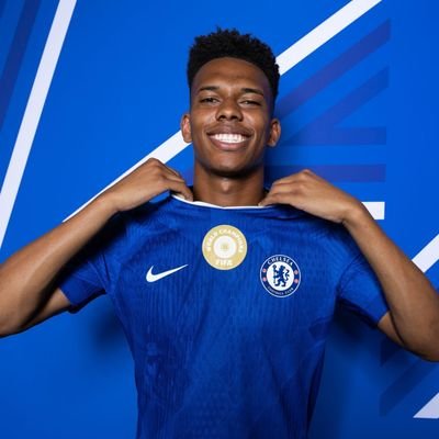 WORLD CHAMPIONS 🌎🏆
All things #CFC and Football
@chelseafc
e-mail:amosolamide35@gmail