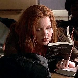 «Still I rise» 🎞 she/her fan account basically jo march if she had read the vampire chronicles