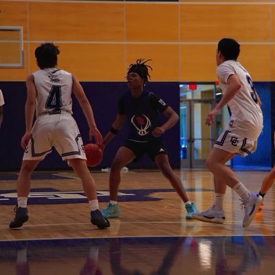 DeMarcus Robinson | C’26 | 5’11| PG| |210-983-6266 |demarcusr2026@gmail.com
