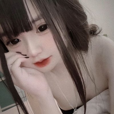 treezchasity's profile picture. Goes with the flow, but never loses myself.