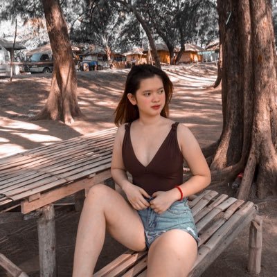 diaz_whinie's profile picture. curiouscat_