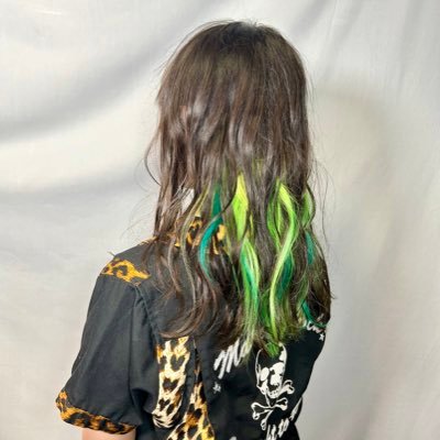 派手髪。NW、ポジパンが好き。MADAME EDWARDA愛。マダムが行くなら行くよどこまでも。JAPANとデビ様の音源やグッズの収集。ガノタ。MADAME EDWARDA/ The ROPS/ZEUS MACHINA/JAPAN/D Sylvian/EXIT NORTH/MALICE MIZER/シャ乱Q