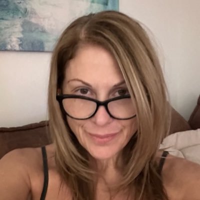 DaveyCher211's profile picture. 