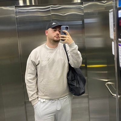 zoguzg's profile picture. Bi şekilde