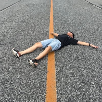 Night_Cat_0w0's profile picture. 活在一個平凡世界的普通人