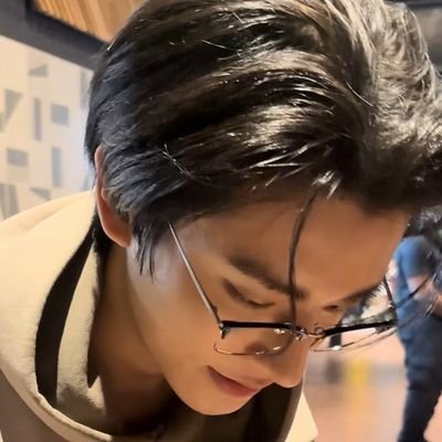 BomieTK's profile picture. Taekook is married 💜