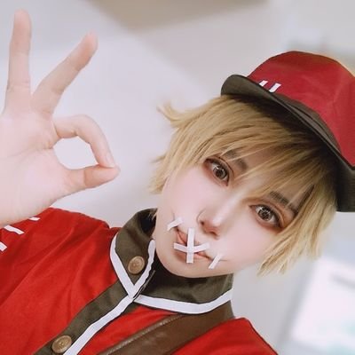仕事に忙殺の為、土日祝の返信は遅くなります。⚠コスプレ注意!成人済腐レイヤー。コスやらグッツ交換やら愚痴やら雑多。第五人格や銀魂に夢中。一生の目標はお友達を作る事です。動画は不得手にてNG。お別れはブロ解🙏返信遅😭
※ある程度の一般常識は大事。いきなりの呼びタメ苦手。
