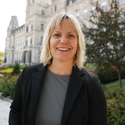@CBC Correspondent at the National Assembly (QC). Journaliste à Radio-Canada (2001-18), entourée de gens passionnés par la politique. Email: cathy.senay@cbc.ca
