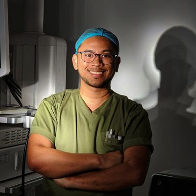 Nurse. Cook. Teacher. Babysitter. Boshi's dad.
Qualitas Excelencia/Sapientia Aedificat