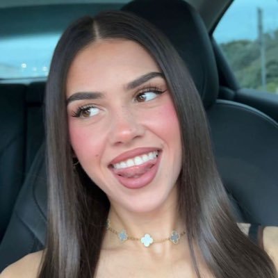 Lucymathw's profile picture. fan page 📄❤️✌️🦇