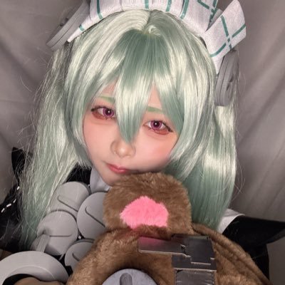 piyu_piy's profile picture. ↑18/コスプレ🔰/反転/重加工/雑多/