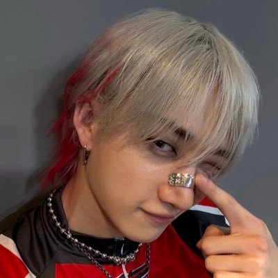 ℂ𝕙𝕒𝕟𝕟𝕚𝕖 ULT -𝕁𝕖𝕠𝕟𝕘𝕓𝕚𝕟 Bias- 𝓛𝓮𝓿𝓪𝓷𝓽𝓮𝓻 stay - Fan Account