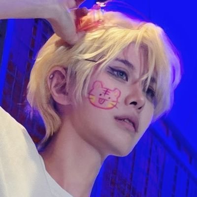 JJotjang's profile picture. 젠더퀴어 I 성인 I 상시트정, 블언블 악의 없음. 인연 되면 다시 만나요~ 맞팔강요 X