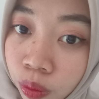 stehmns's profile picture. orangnya suka sambat tp lebih sukaan kamu sih👉👈