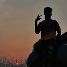 Ruebenawjdd's profile picture. Sunshine mixed with a little bit of moonlight 🌙 | Positive vibes only 💫