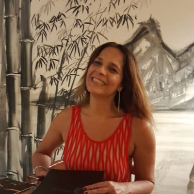 Orgulhosa de fazer parte da Associação Sem Fins Lucrativos ZOOFOZ Advogada mestre em Direito Tributário