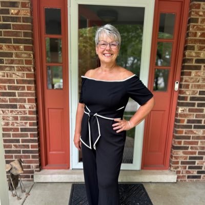 Mom, grandma, political junkie, married, RN, freelance medical writer. Threads: @fifty_shades_of_fed_up, bluesky: @fiftyshadesoffedup.bsky.social