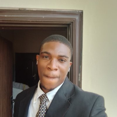 Aspiring Creative Dev... currently a Frontend Dev 👨🏽💻
I write code and get paid