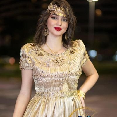 أستاذة وطالبة دكتوراه
لست مهتمة بالتعارف .. إرتقوا فالقاع مزدحم
📌هذه سفارتي للتعريف بالجزائر وعبق تراثها الآسر بجمالها وتاريخها
#أنا_جزائرية🇩🇿