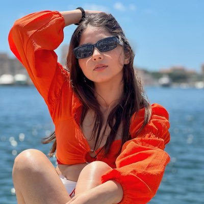 Kavyasingh899's profile picture. Building dreams & chasing goals 🚀