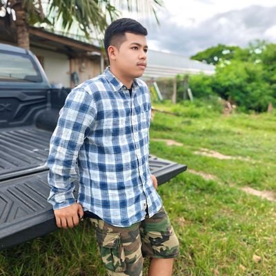 HnSri98294's profile picture. 