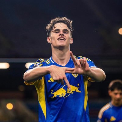Leeds United Football Club (@LUFC) fan account || 🏴 & 🇩🇪 || stfu if you don’t like my X’s (tweets) || best club in Yorkshire by far || MOT