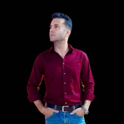 TariqBhatDir's profile picture. “Film Director”🎥 Known for (Welcome To Kashmir) …..🍁🍁🍁Tariq Bhat https://t.co/JY8UEhs1JS