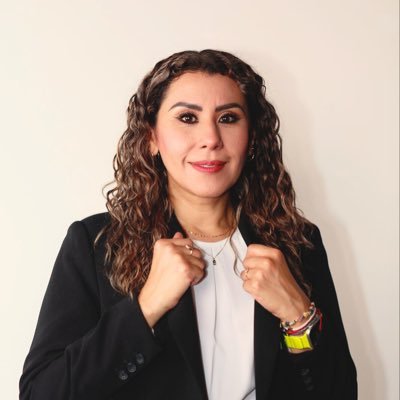 ✍️Directora de Información de @mvsnoticias ✨ ✨ 🎙️Sábados 9-10 de la mañana @mvsnoticias con Sheila Amador ✨Encuéntrame en Ig @Sheilarenne