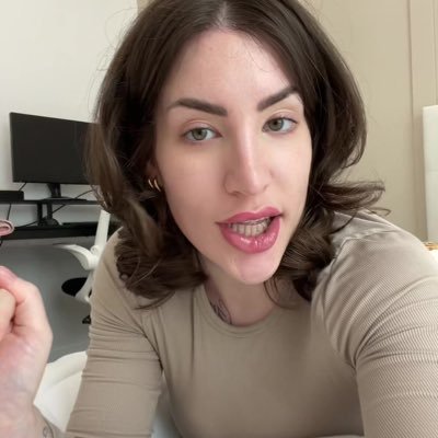I'm known for my portrayal of unconventional characters and my good looks. Welcome to the fan page of the most talented and charming actor and producer
