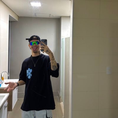 Vinicius Santos Profile