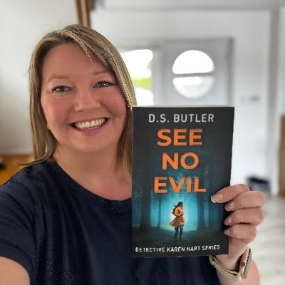 Crime fiction author. Over a million books sold. Also writes books under the name of Dani Oakley. F1 Fan. https://t.co/ivb1ryRVBW