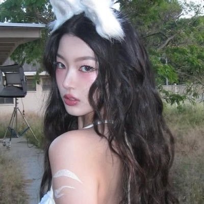 welshyoonchae's profile picture. 𝙜𝙚𝙣𝙛𝙞𝙜𝙚𝙣𝙣𝙪𝙨 𝙤 𝙛𝙮 𝙥𝙡𝙖𝙨𝙙𝙮? 𝙞𝙚 𝙢𝙖𝙚’𝙧 𝙜𝙤𝙡𝙮𝙜𝙛𝙖 𝙮𝙣 𝙛𝙛𝙮𝙘𝙞𝙣 𝙜𝙣𝙖𝙧𝙡𝙮! (( katseye, olivia rodrigo, little mix +++ 🤍 ))
