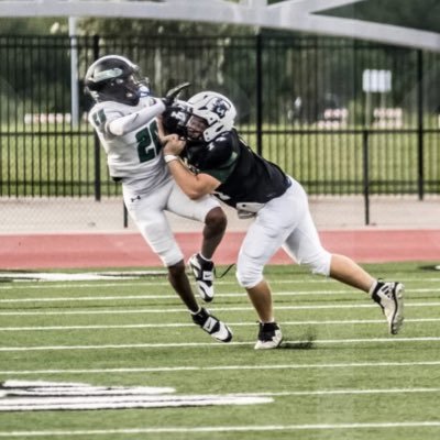 C/o 2026|Clear Falls High School|Center/Guard/LongSnapper|Football/Track/Soccer
(5’10 240)
GPA: 5.15 (6.0 scale)
(346-436-1896)
emilianorcresta@gmail.com