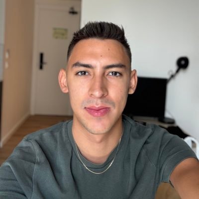 santiago4sm's profile picture. 