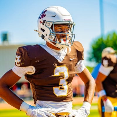 6’2 185 | class of ‘28 Mount Carmel | WR | football || NCAA ID# 2501487855 | 3.3 gpa thorntonmarshaun2@gmail.com