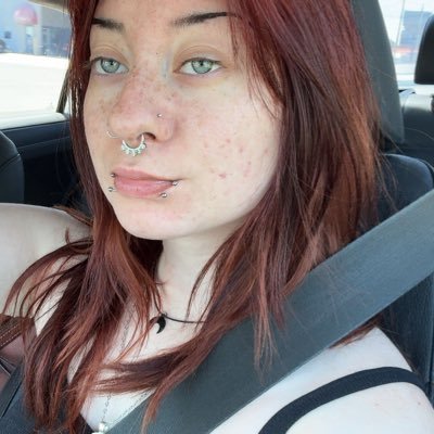 Emma ~ 21 ~ bunny girl ~ MDNI ~ ask for menu ~ single
