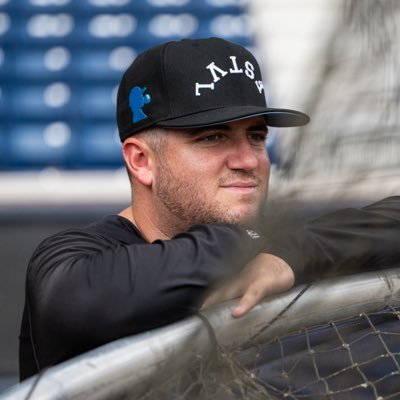 𝐍𝐚𝐭𝐢𝐨𝐧𝐚𝐥 𝐒𝐜𝐨𝐮𝐭𝐢𝐧𝐠 𝐒𝐮𝐩𝐞𝐫𝐯𝐢𝐬𝐨𝐫, @PerfectGameUSA. Mostly: @PGSelectFest, #PGHS. 2x #Gators Alum.