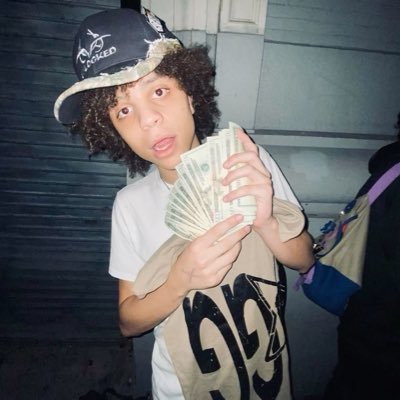 vrx8m's profile picture. ◾︎このクリーチャーをバトルゾーンに出した時、相手の手札を見てその中から1枚選び、捨てさせる。