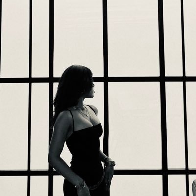 astrazzp's profile picture. 18 • Initial tribute 2222 💸 I don’t entertain cheap losers. I own wallets, egos & every desperate inch of you. Approach with $$$ or crawl away.