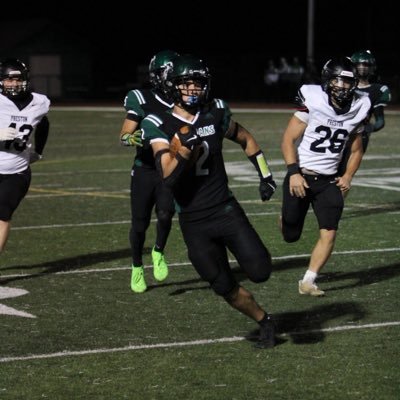 6’0 190 | C/O 2027 | RB | Hampshire HS | 3.5 gpa | 4.55 40 | 10’ broad jump | #304-851-7855 | roscoedean90@gmail.com |