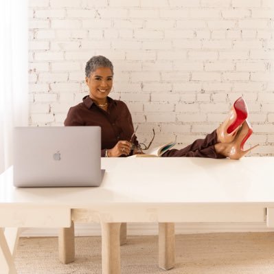 mrsclynn's profile picture. Mom, Louisiana bred ⚜️, passionate people & sales leader,  SU Jag 🐆+ LSU Tiger 🐅 | foodie with a passport ✈️ | living life bold and seasoned…..