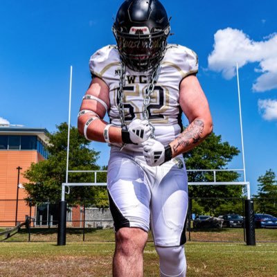 Waterbury Career Academy || C/O 2026 || 6'0 240lbs || ||Pos:DT,DE,RT,RG,LT, could play anything|| ||Gmail:isaiahsantiagoct@Gmail.com|| || Contact:2035586307||