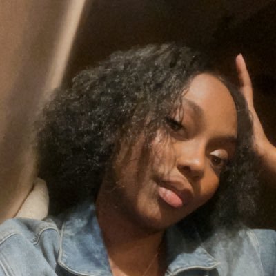 a black woman | stallion | author | podcaster | playlist curator | ©️umthiomkhulu | 27