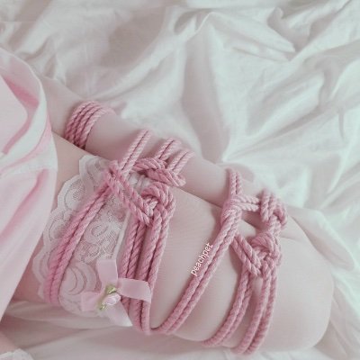 arsenic_dreams's profile picture. mtf
minors dni
most/all kink friendly