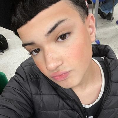 ellopiez's profile picture. hipócrita fazendo birra