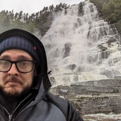 jamierye's profile picture. ⚽ Everton - 🏒 Hull Seahawks ❤ One half of Batjam & Rosin