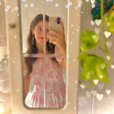 🌻 «Entre mi sangre y el llanto hay un puente muy pequeño, y por él no pasa nada; lo que pasa es que te quiero» 💐 || Filología inglesa-hispánica, USC 👩🏽🎓📖