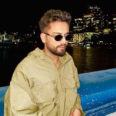 PAPA__4141's profile picture. 🚩 ll जय श्री राम ll 🚩                                                            
     Ham Waha Khade Hote Hai Jaha Matter Badde Hote Hai 😎